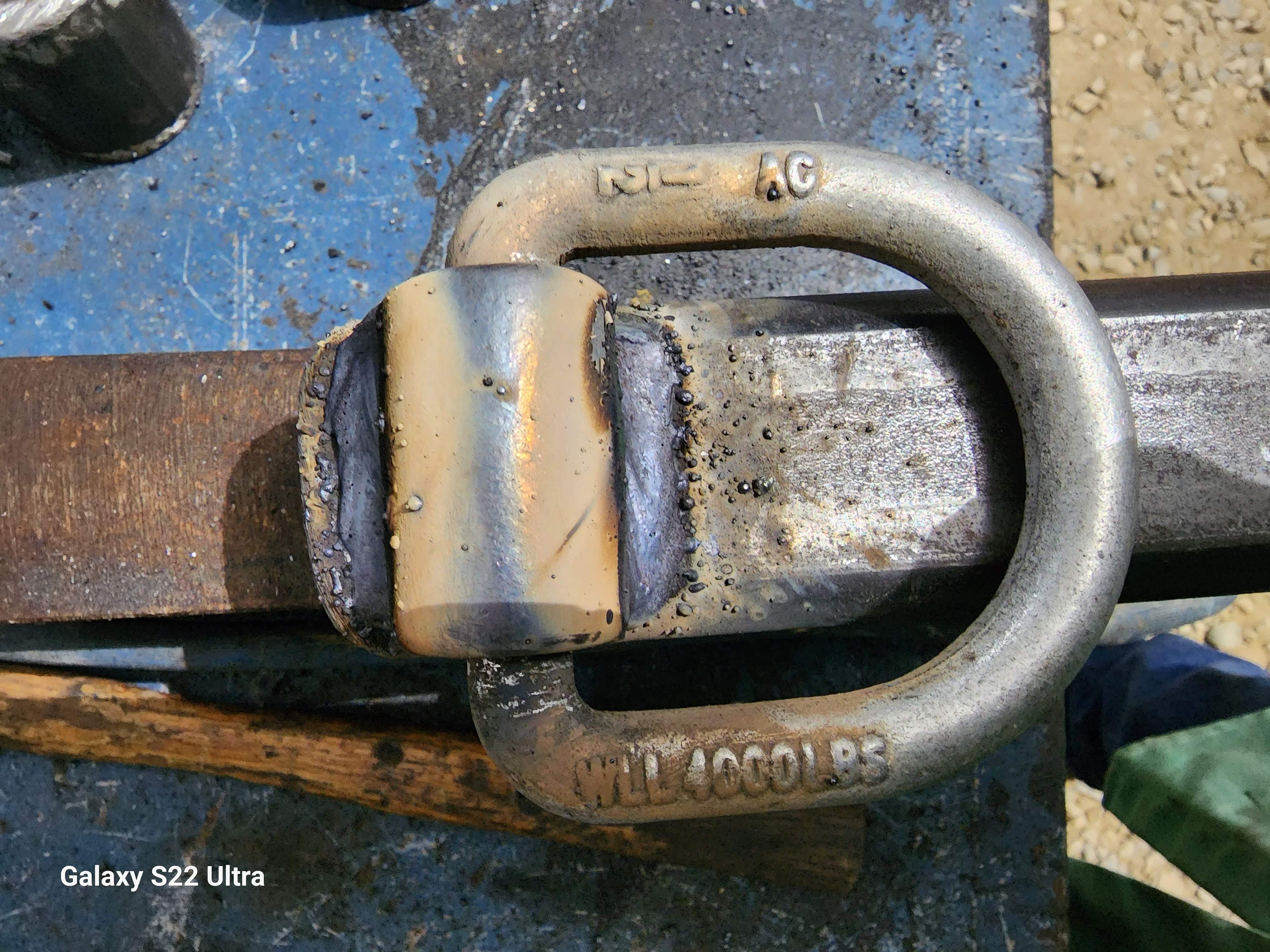 MATERIAL-COMMANDER; The Original, D-Ring Version.